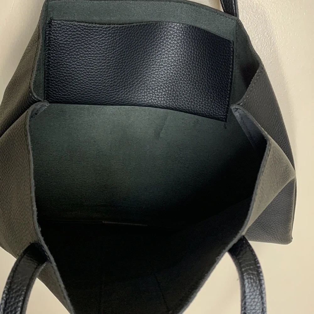Vince Camuto | Black Leather Gray Stripe Shoulder Carry Tote Bag | Pebble Camuto